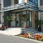 Aria Complex 3*
