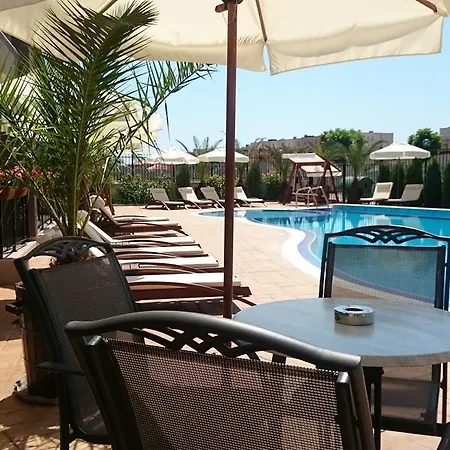 Aria Complex 3*