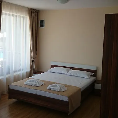 Lejlighedshotel Aria Complex 3*