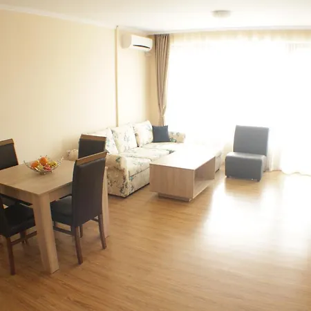 Aria Complex 3*
