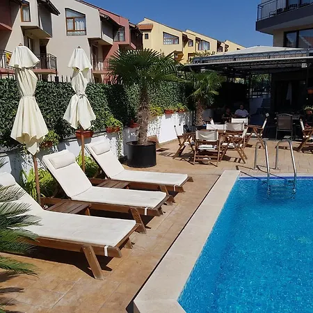 Lejlighedshotel Aria Complex 3*