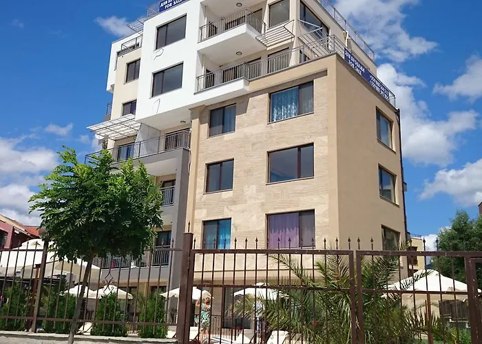Lejlighedshotel Aria Complex 3*