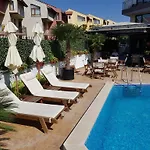Lägenhetshotell Aria Complex 3*