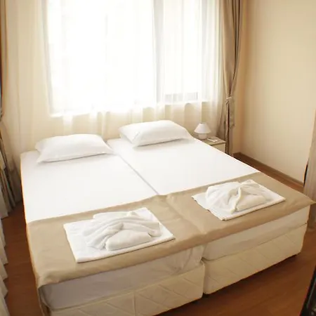 Aria Complex Apartahotel 3*